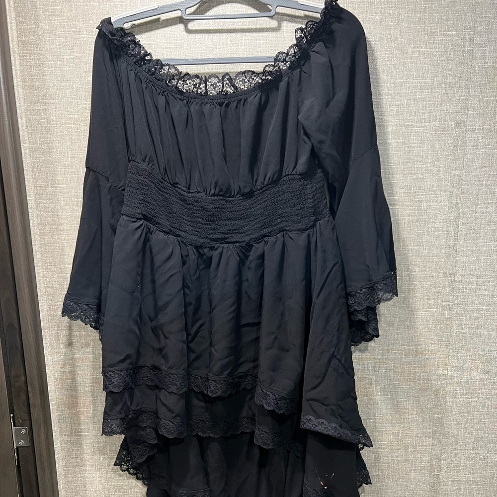 Kance Kole  2X off the shoulder lace trimmed, bell sleeve dress